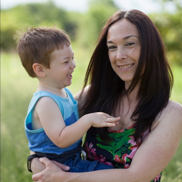 Meet your Posher, Keri - Picture 2 of 2